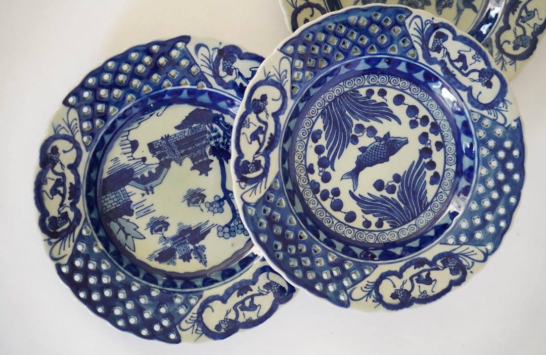 BLUE & WHITE TRIO PLATE SET