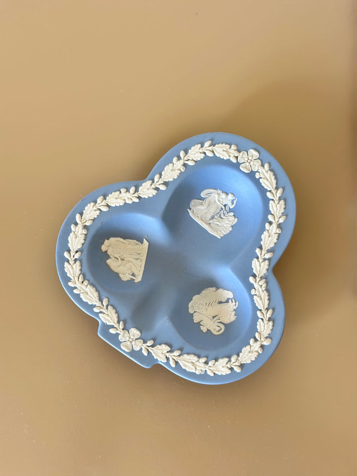 Wedgewood blue jasperware