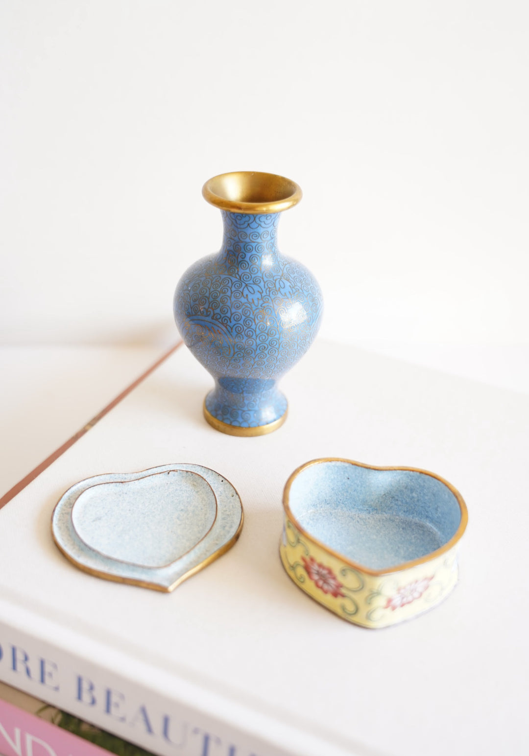 Cloisonné vase and trinket box