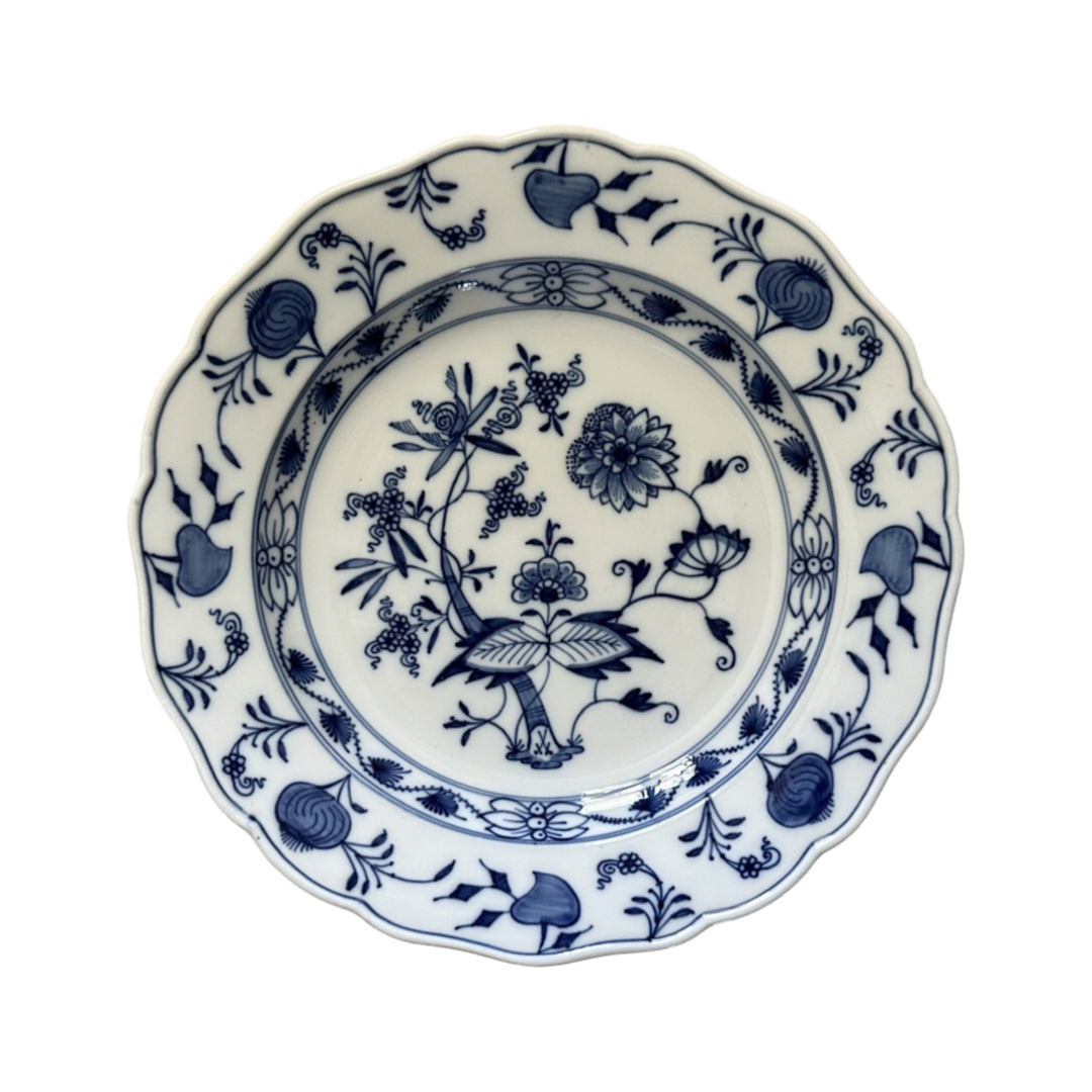 MEISSEN SWORD BACK STAMP BLUE ONION PLATE 9.5”
