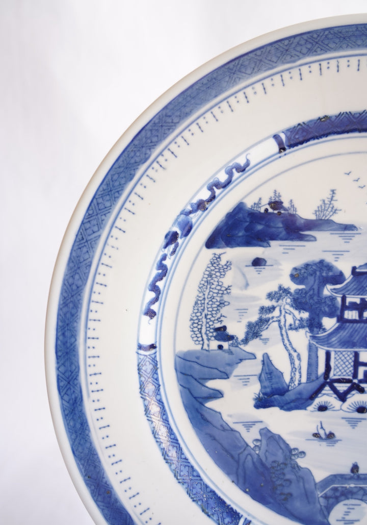 CHINESE CANTON WARE BLUE & WHITE PLATE