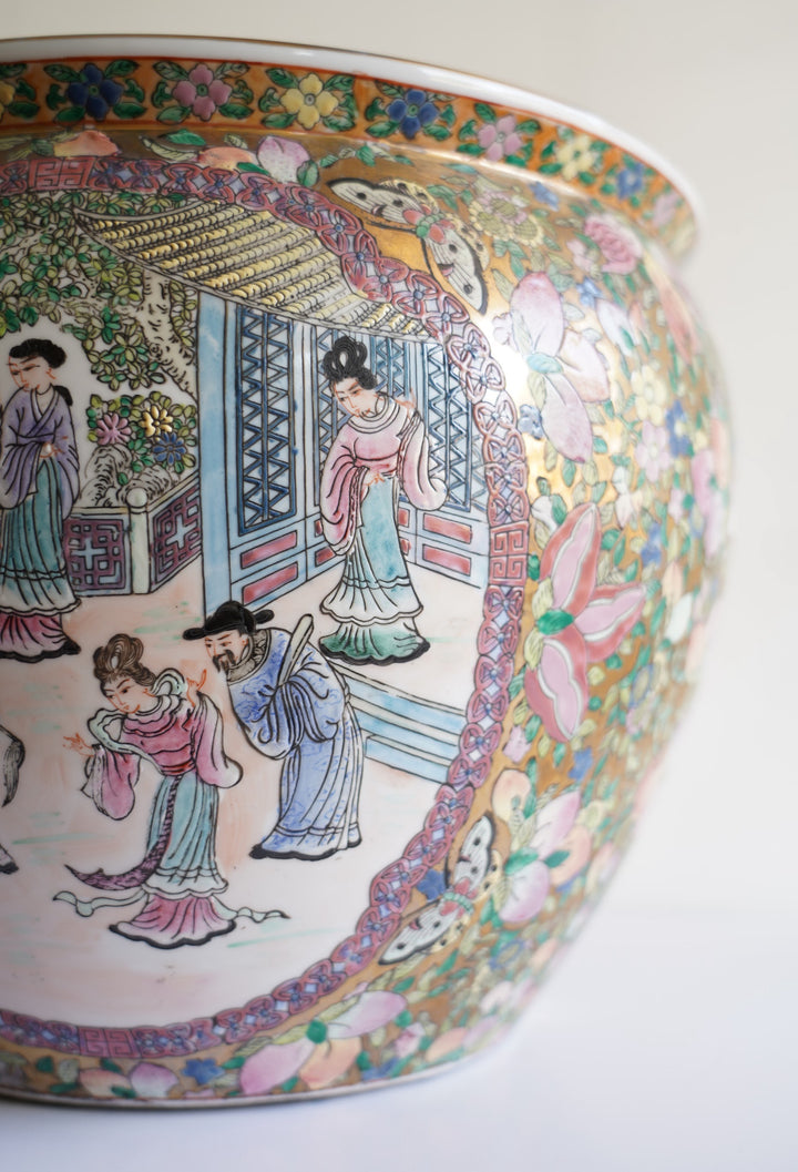 Famille rose planter