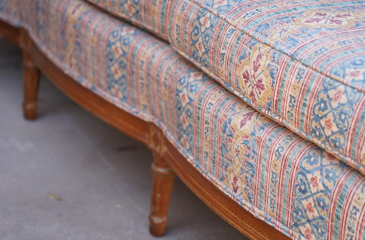 NEOCLASSICAL UPHOLSTERED SOFA