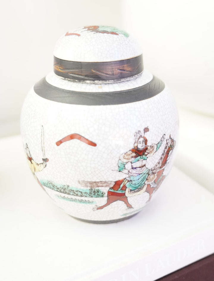 CHINESE NANKING CRACKLE-GLAZED PORCELAIN JAR