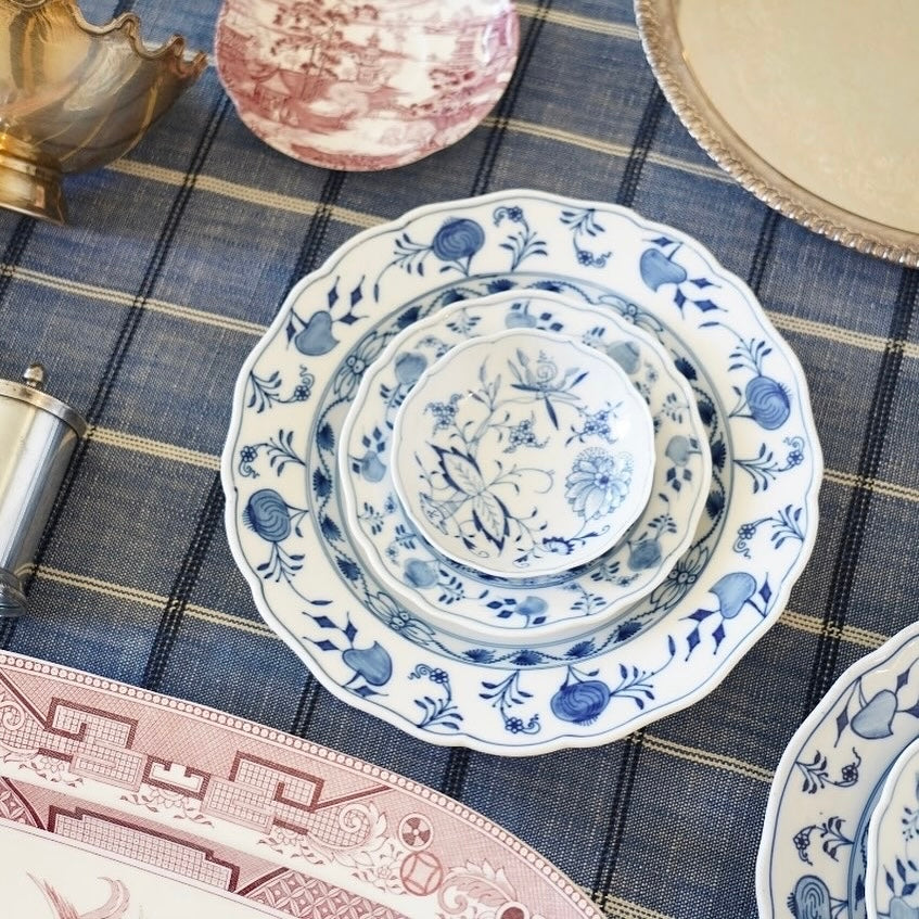 MEISSEN SWORD BACK STAMP BLUE ONION PLATE 6”