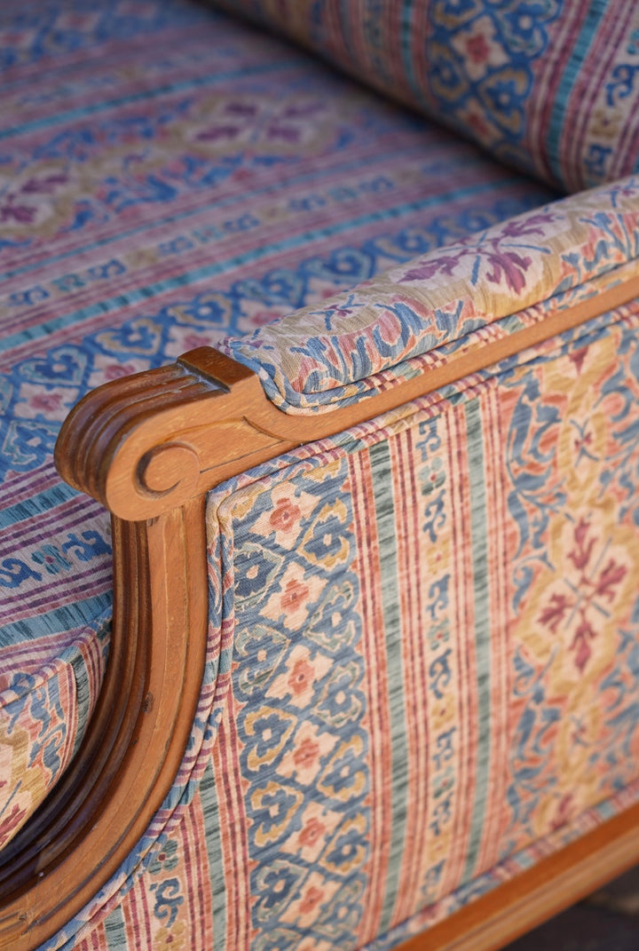 NEOCLASSICAL UPHOLSTERED SOFA