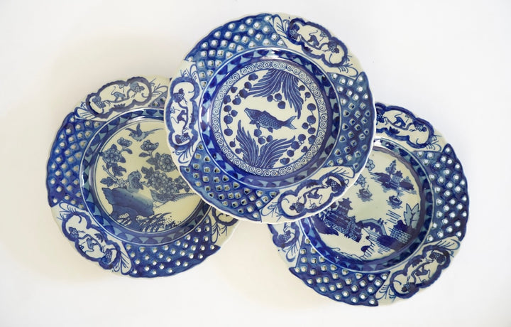 BLUE & WHITE TRIO PLATE SET