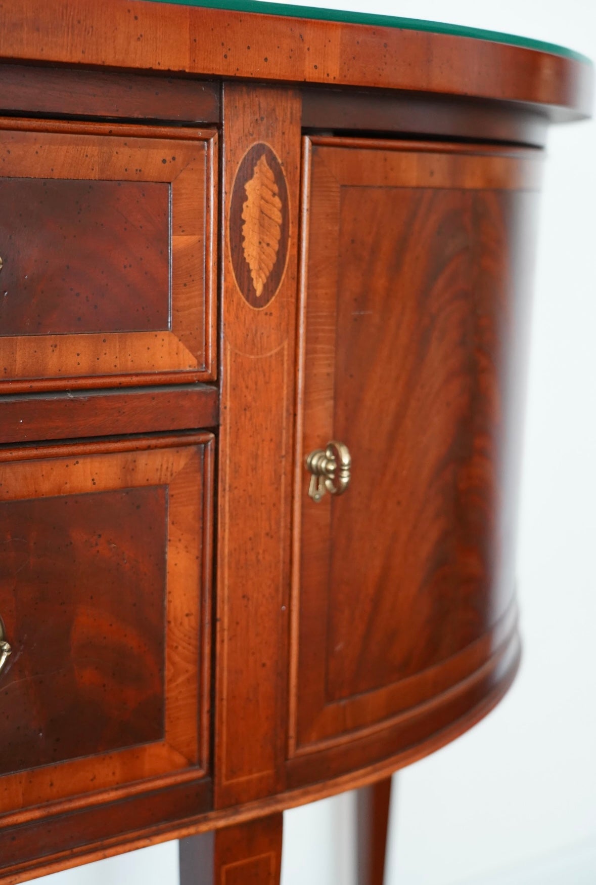 HEKMAN SIDEBOARD