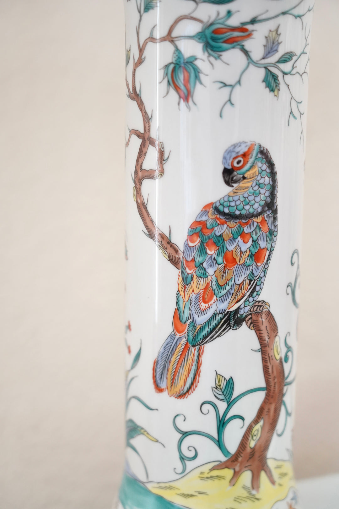 PORCELAIN AZURARA VASE W/ BIRD MOTIF