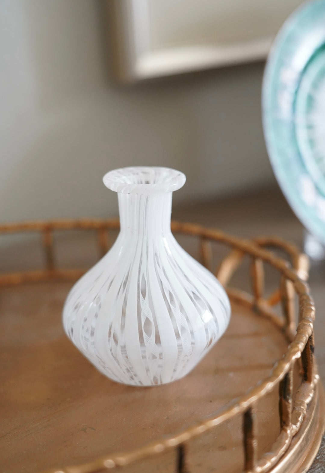 MURANO LATTICINO RIBBON BUD VASE