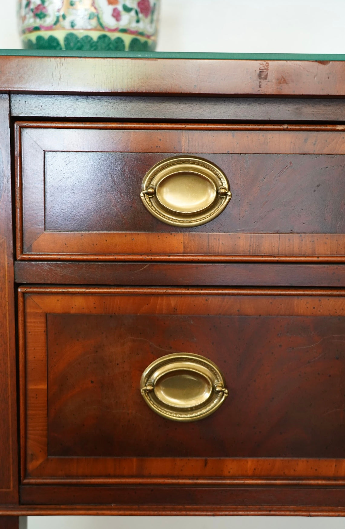 HEKMAN SIDEBOARD