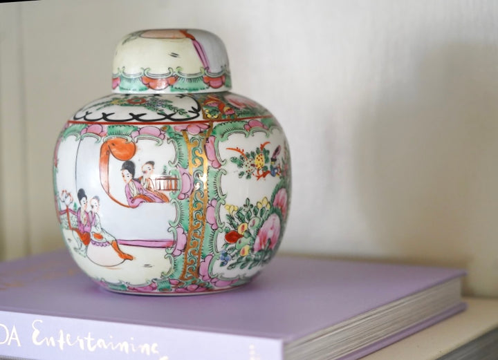 SMALL ROSE MEDALLION GINGER JAR