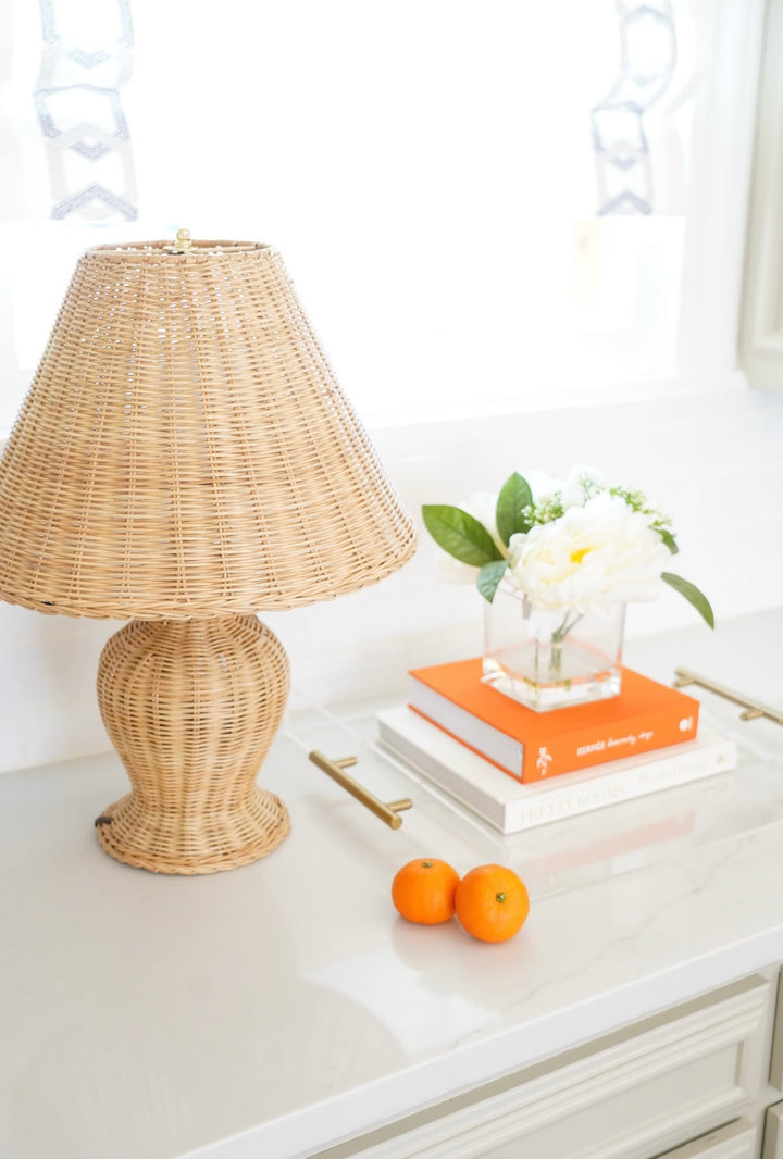 WICKER LAMP