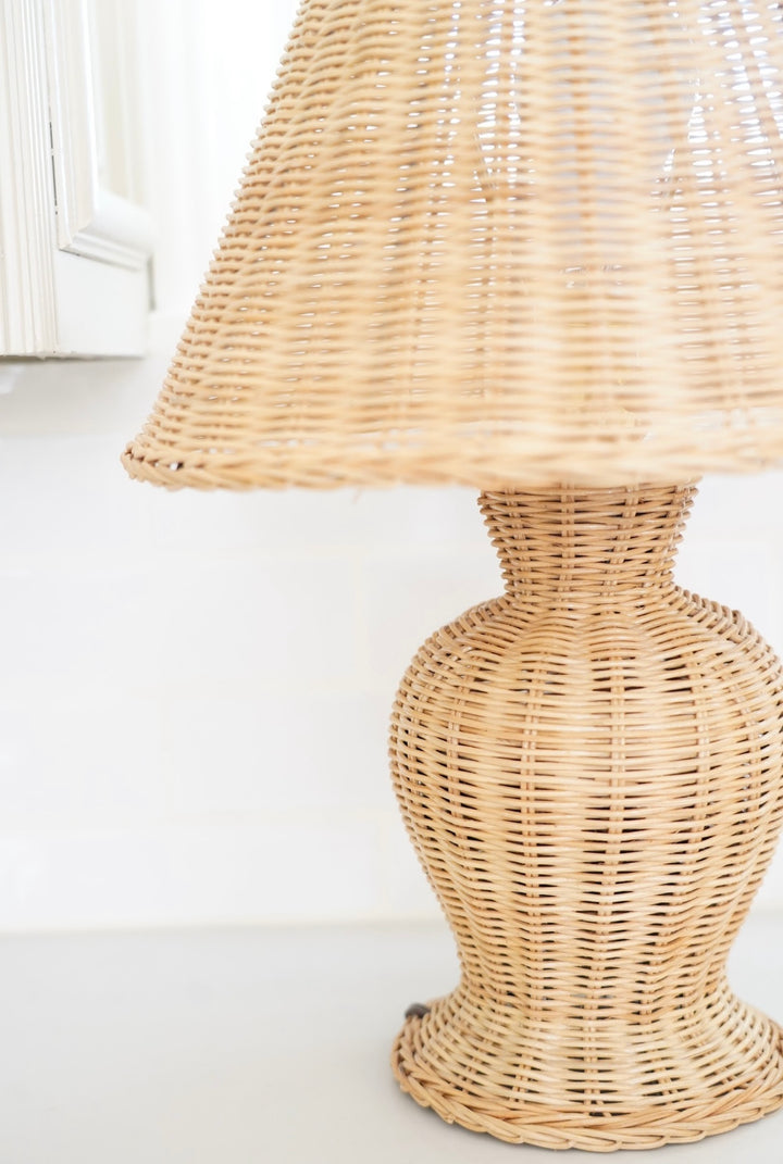 WICKER LAMP