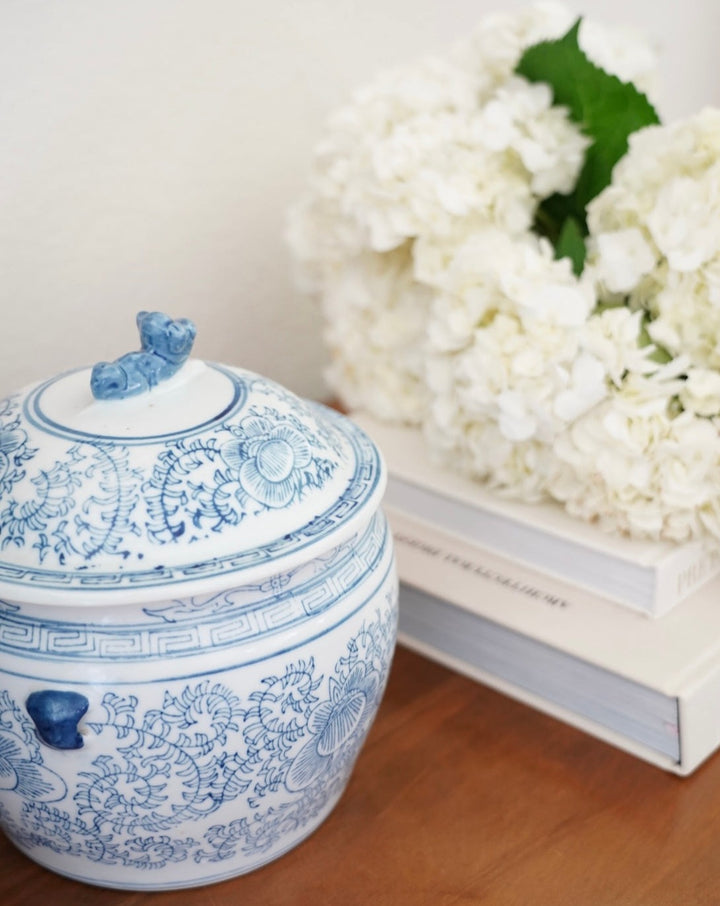 VINTAGE MEDIUM CHINESE GINGER JAR