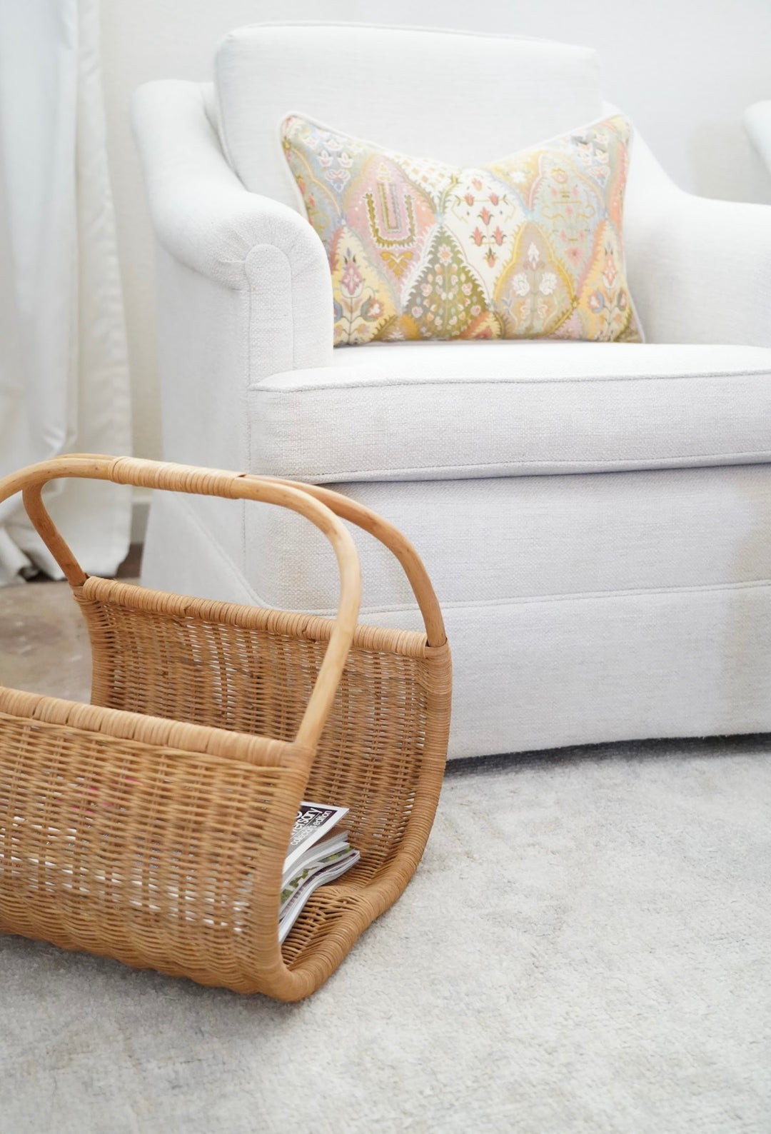 WOVEN RATTAN MAGAZINE HOLDER