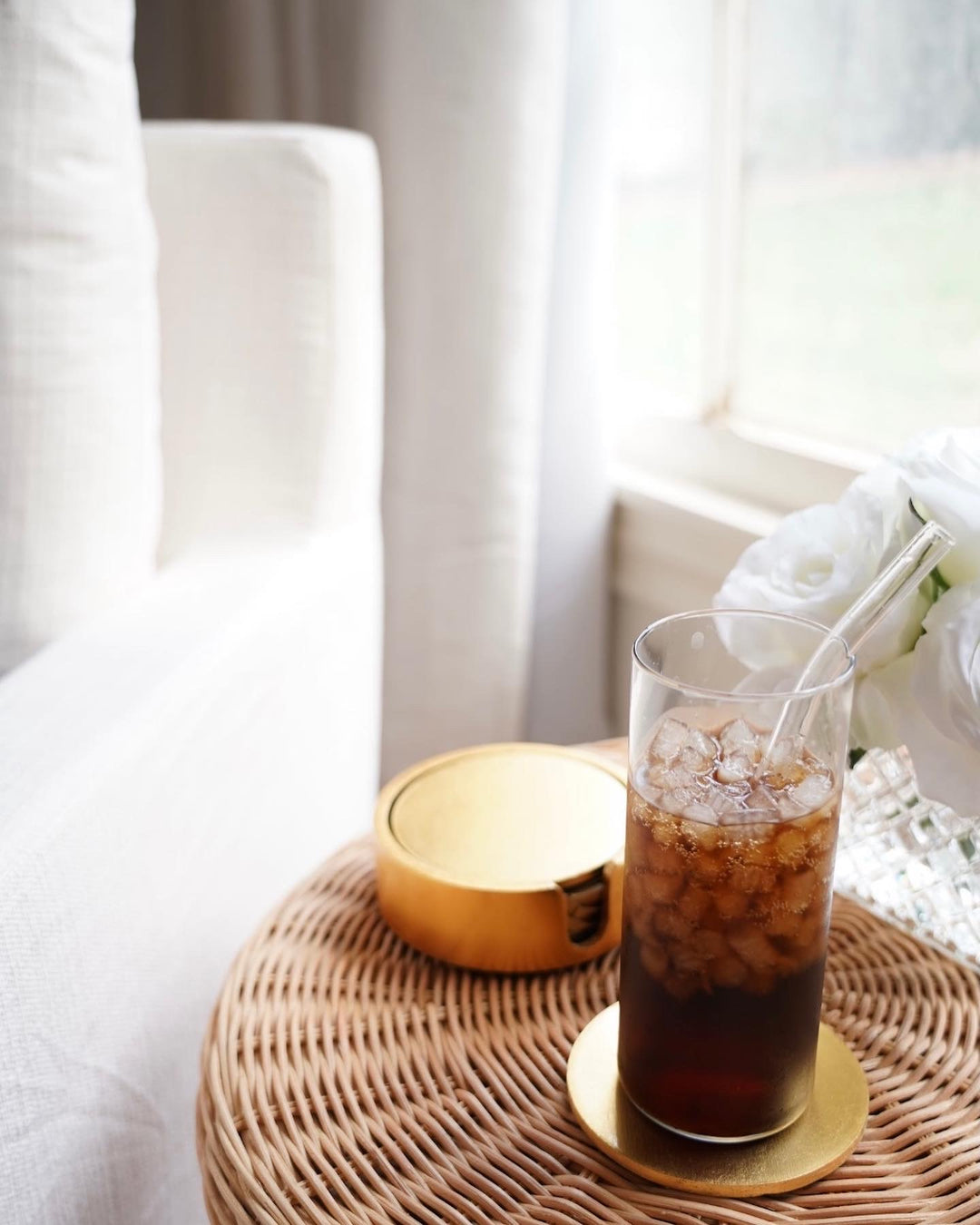 VINTAGE ROUND GOLD COASTERS SET