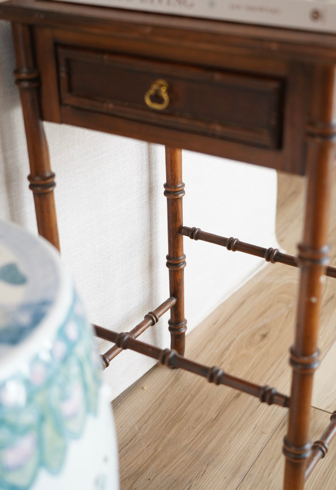 VINTAGE BAMBOO WOODEN SIDE TABLE
