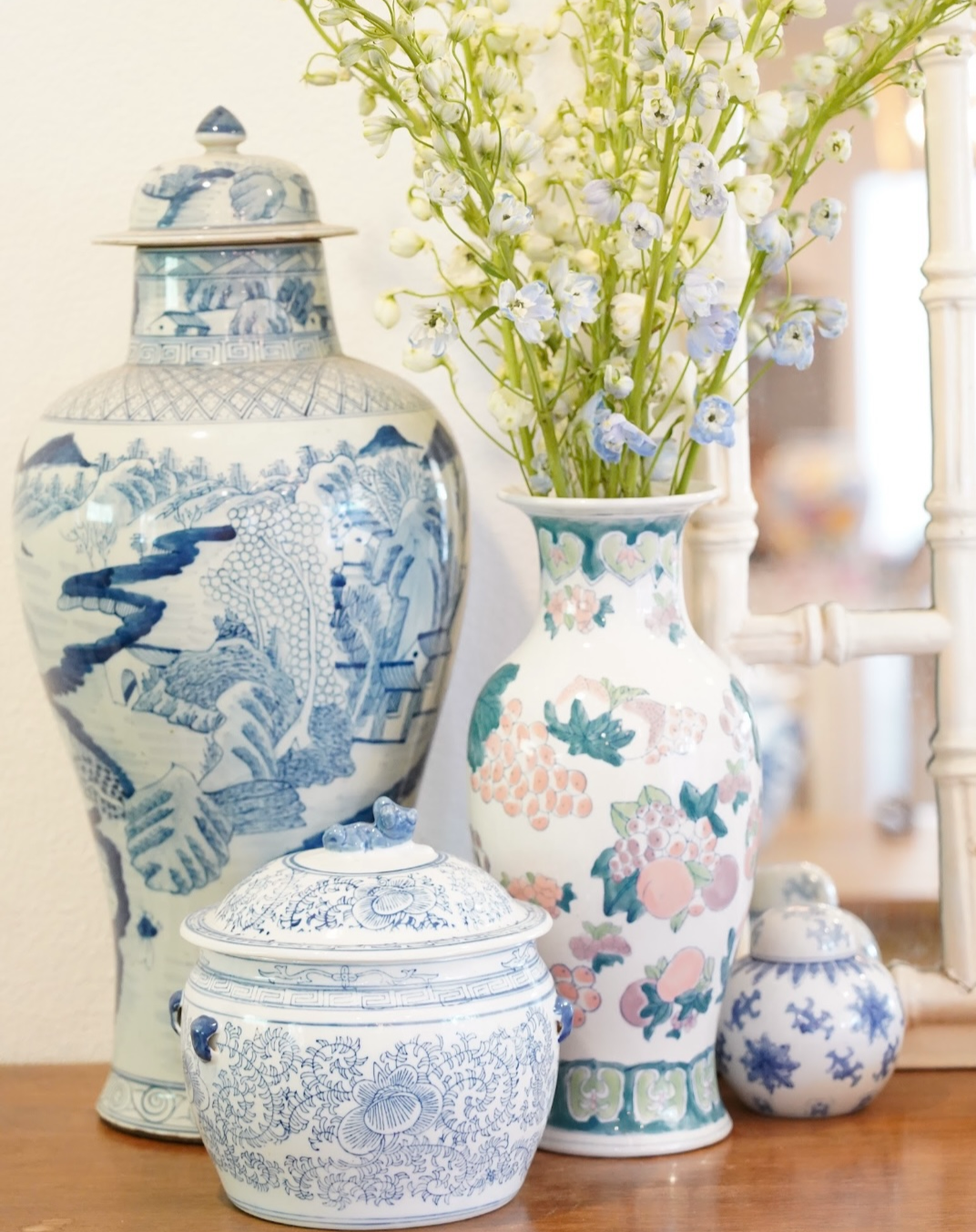 VINTAGE MEDIUM CHINESE GINGER JAR