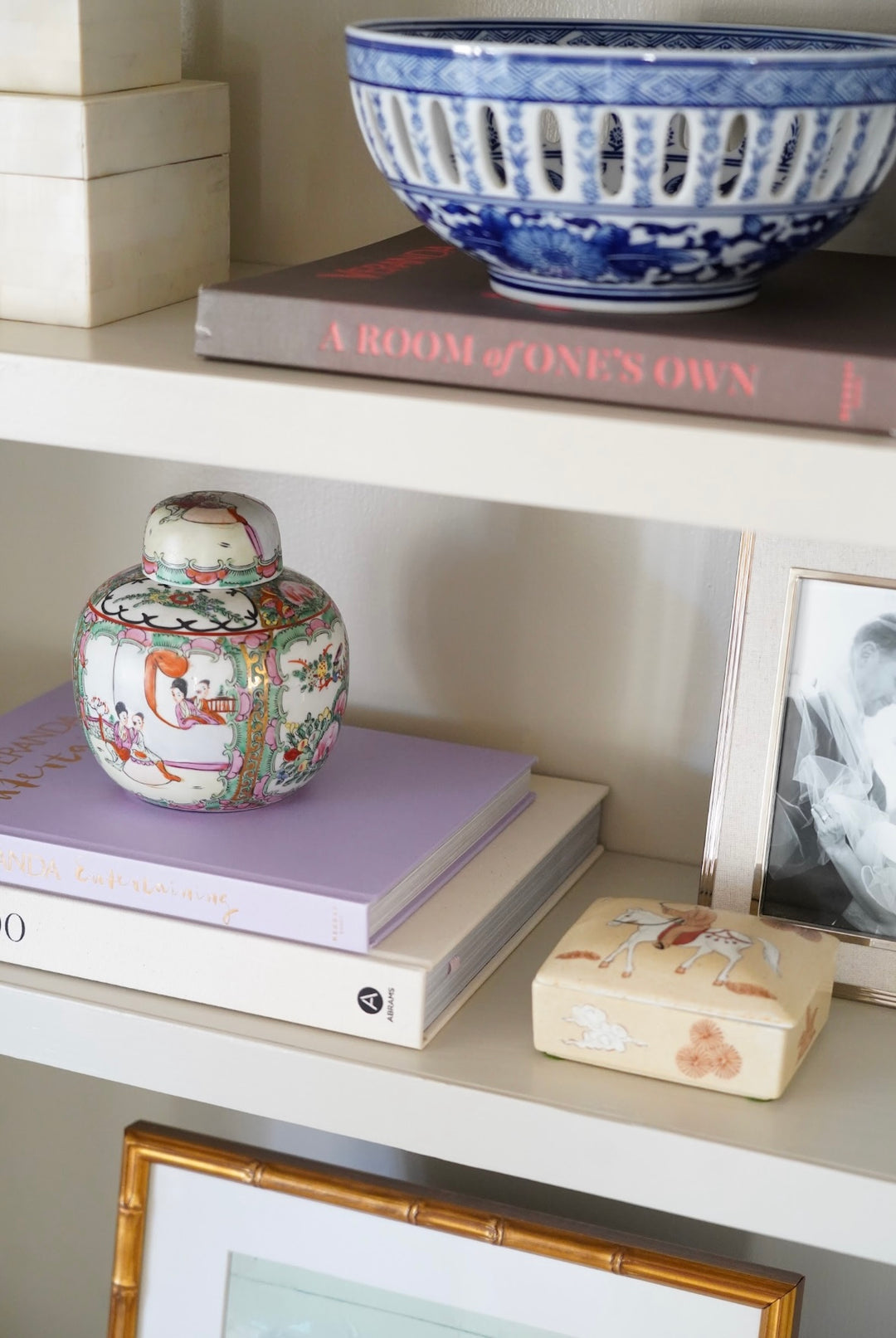 JAPANESE PORCELAIN TRINKET BOX