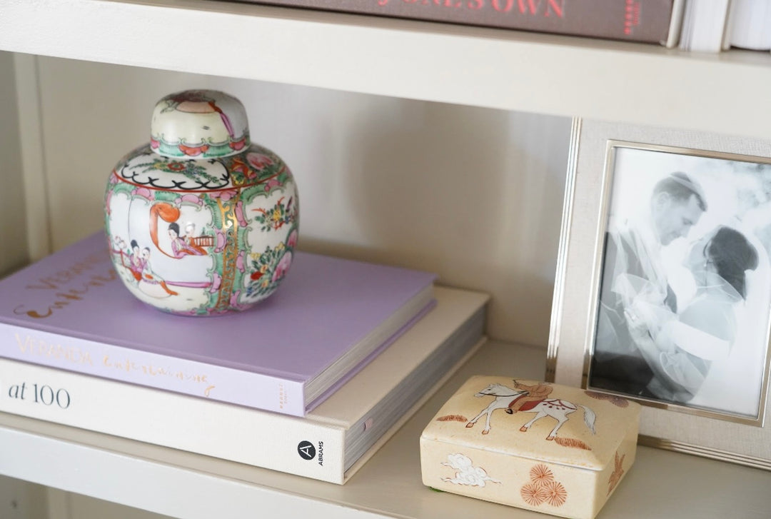 JAPANESE PORCELAIN TRINKET BOX