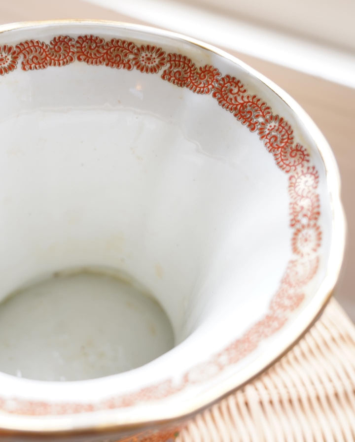 QIANLONG DYNASTY GOLD FAMILLE ROSE MEDALLION VASE