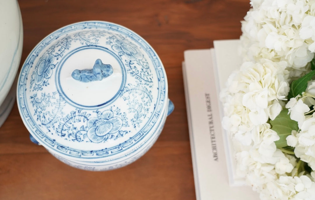 VINTAGE MEDIUM CHINESE GINGER JAR