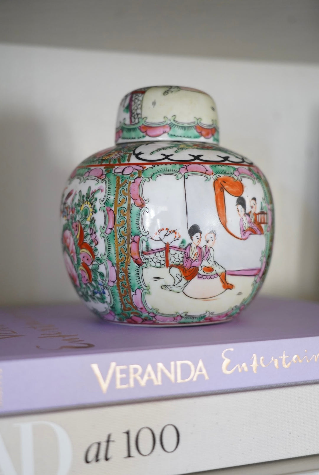 SMALL ROSE MEDALLION GINGER JAR