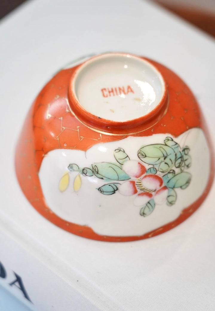 ANTIQUE CHINESE TRINKET BOWL