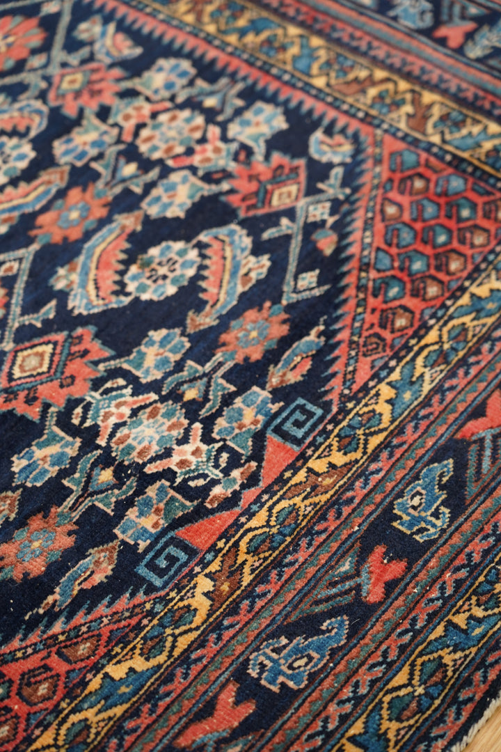 ANTIQUE PERSIAN RUG
