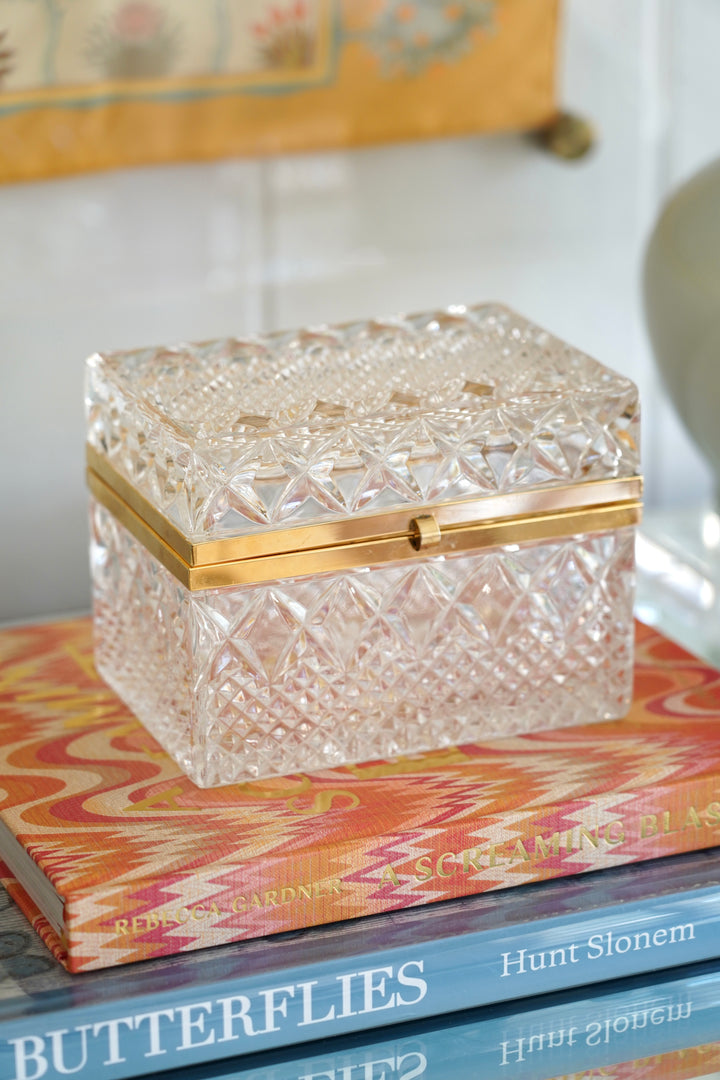 CUT CRYSTAL GLASS CASKET BOX