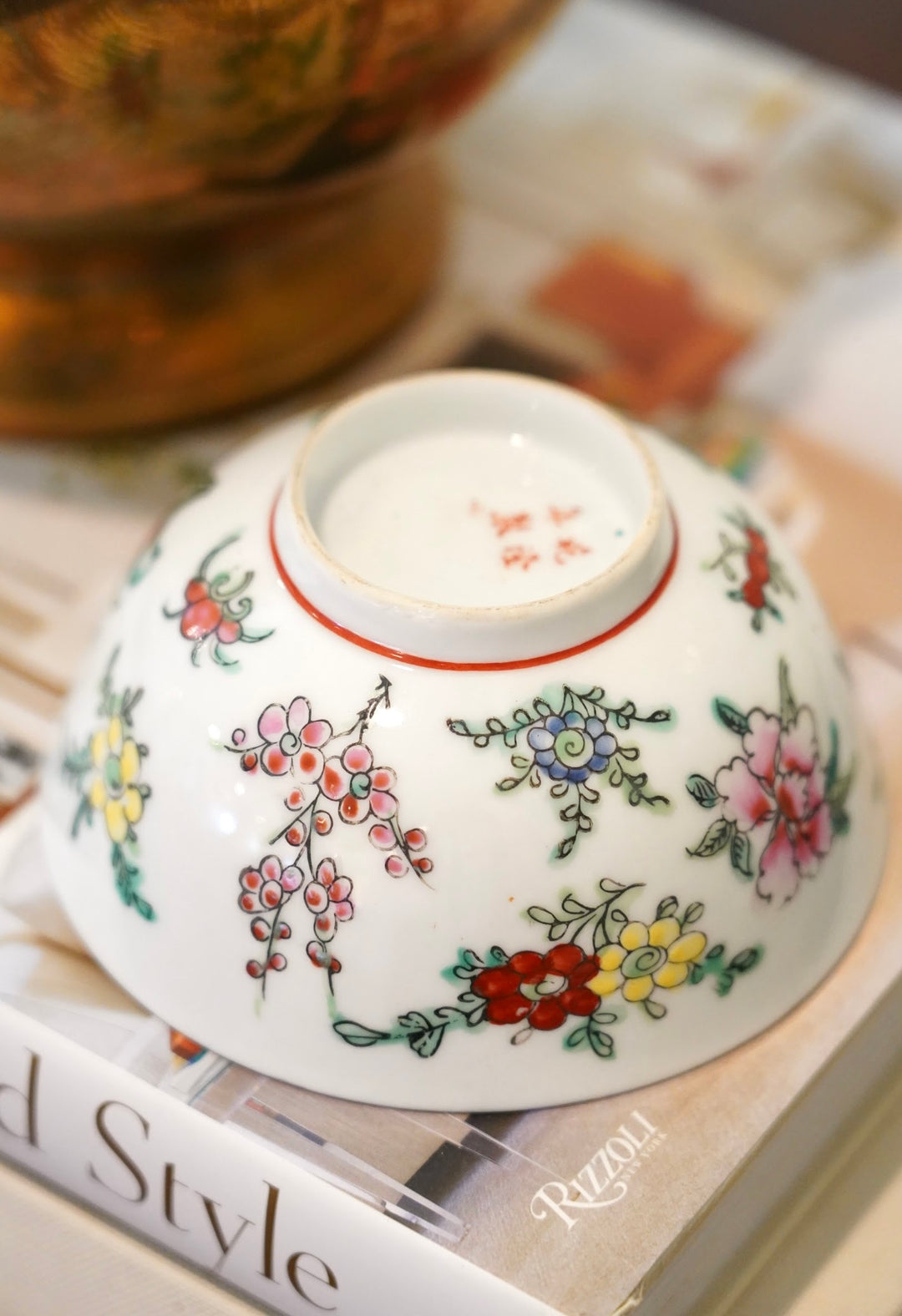 PORCELAIN TRINKET BOWL WITH FLORAL MOTIF