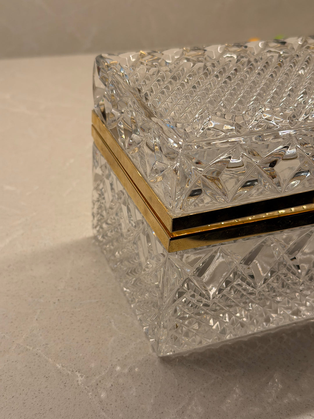 CUT CRYSTAL GLASS CASKET BOX