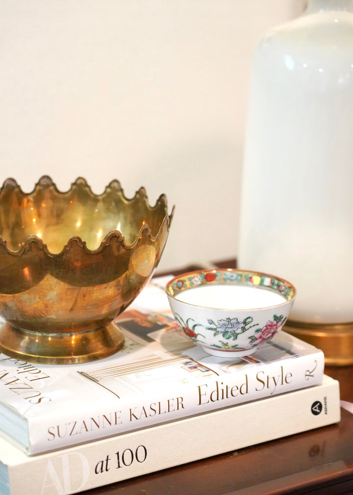 PORCELAIN TRINKET BOWL WITH FLORAL MOTIF