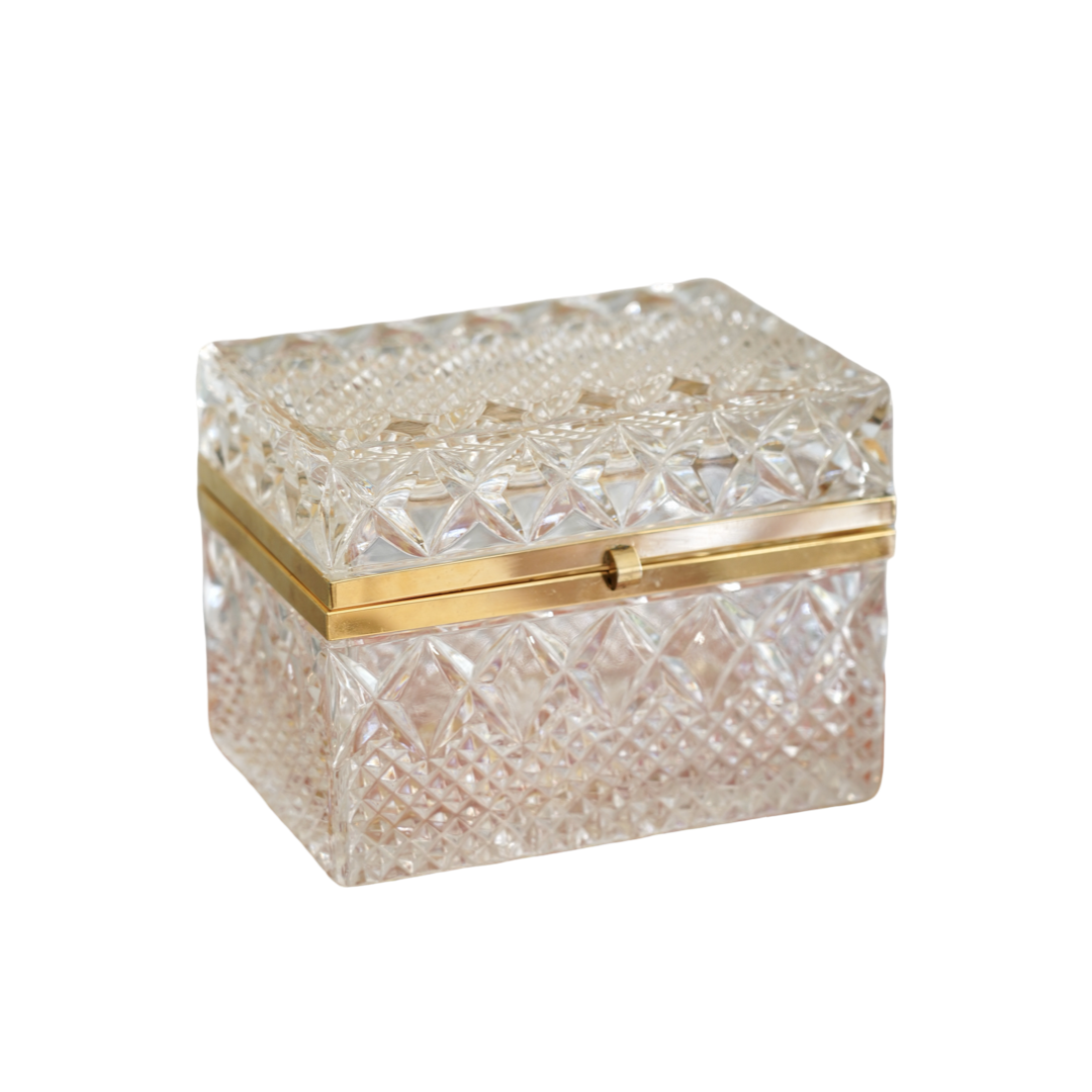 CUT CRYSTAL GLASS CASKET BOX