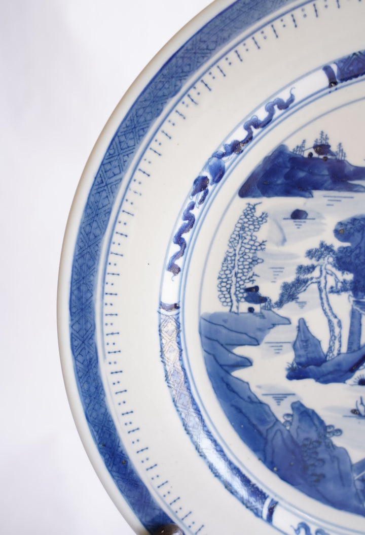 CHINESE CANTON WARE BLUE & WHITE PLATE