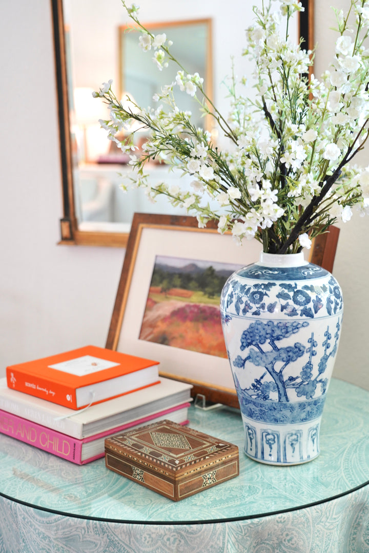 BLUE & WHITE MEIPING VASE