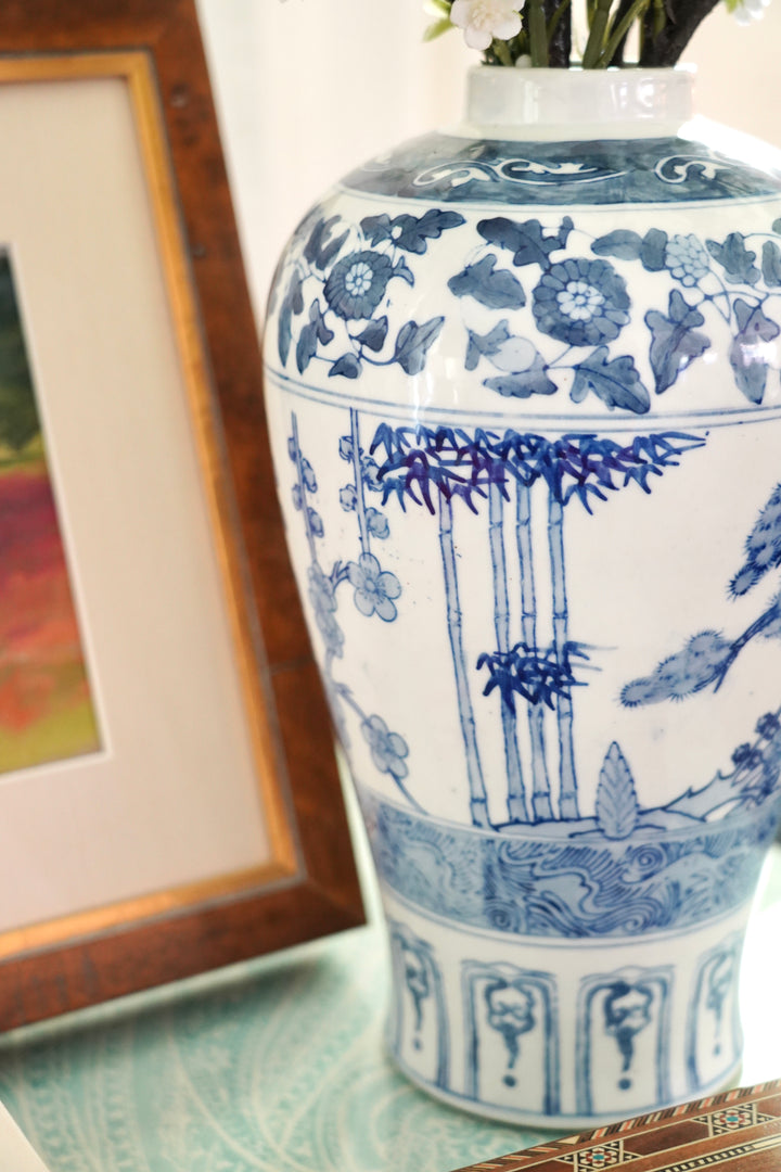 BLUE & WHITE MEIPING VASE