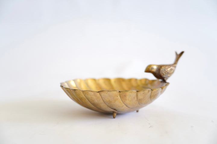 PAIR OF BRASS SHELL TRINKET BOWLS