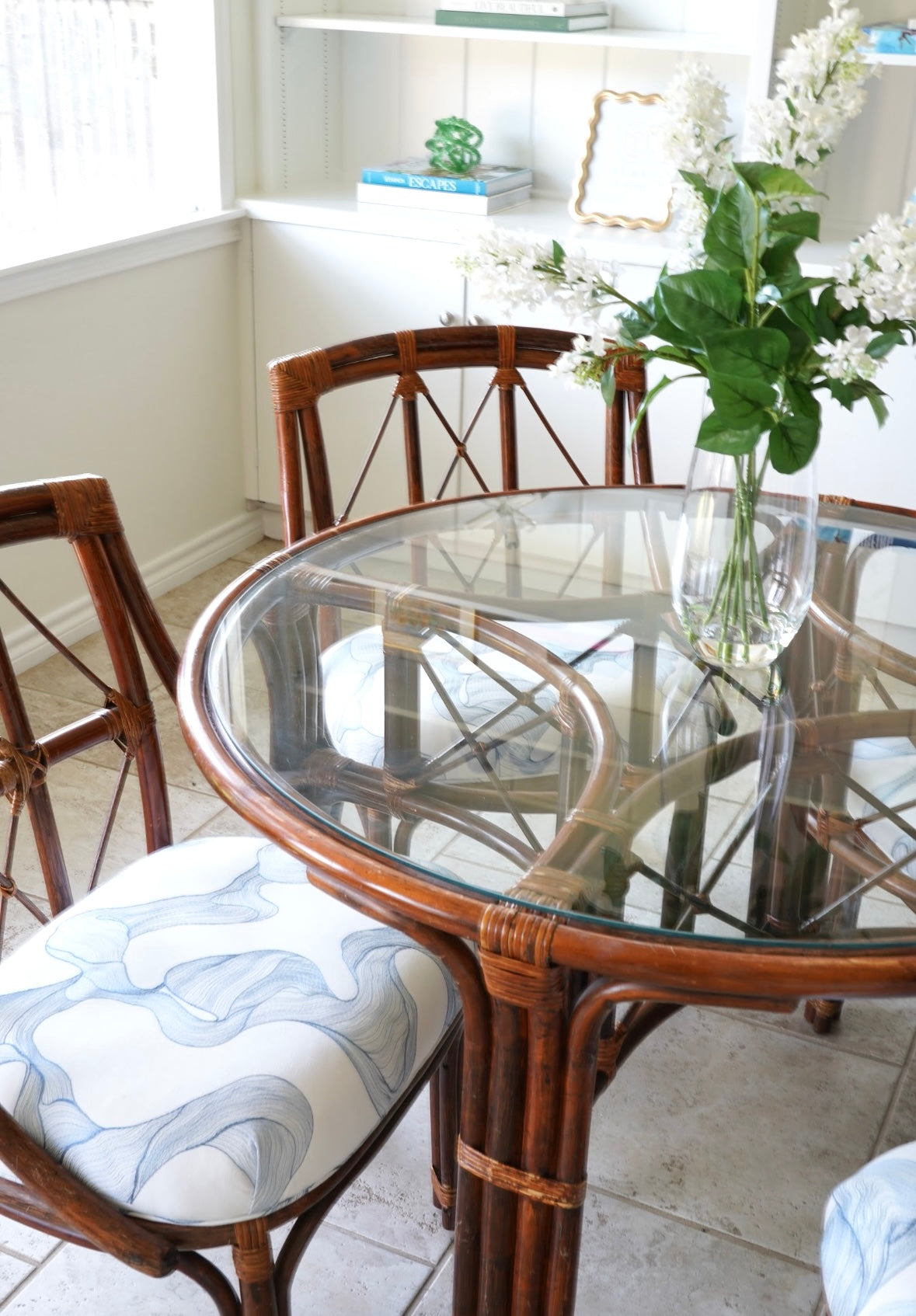 ROUND BAMBOO TABLE WITH CHAIRS