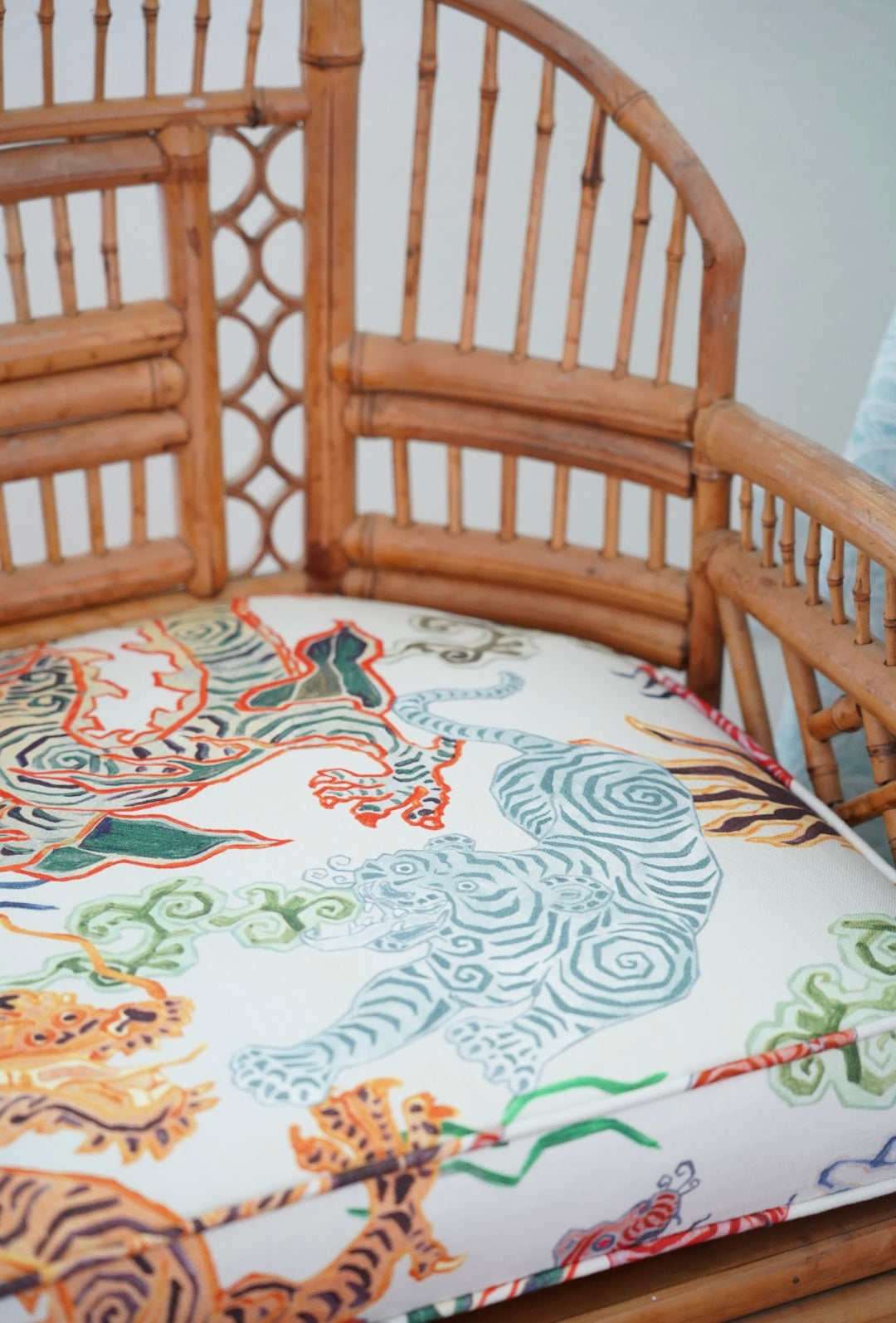 PAIR OF VINTAGE THOMASVILLE RATTAN CHAIRS