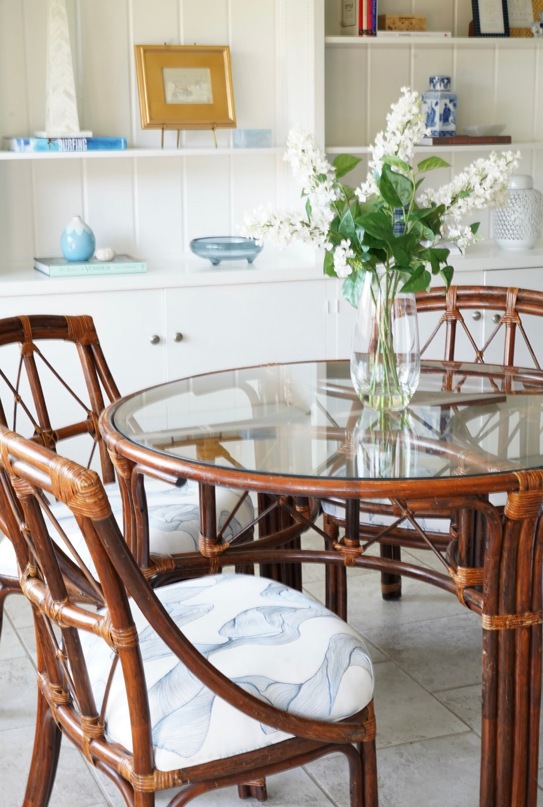 ROUND BAMBOO TABLE WITH CHAIRS