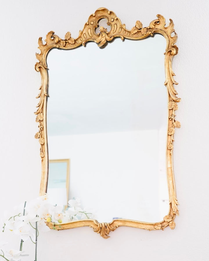 GILT LEAF ACCENT MIRROR