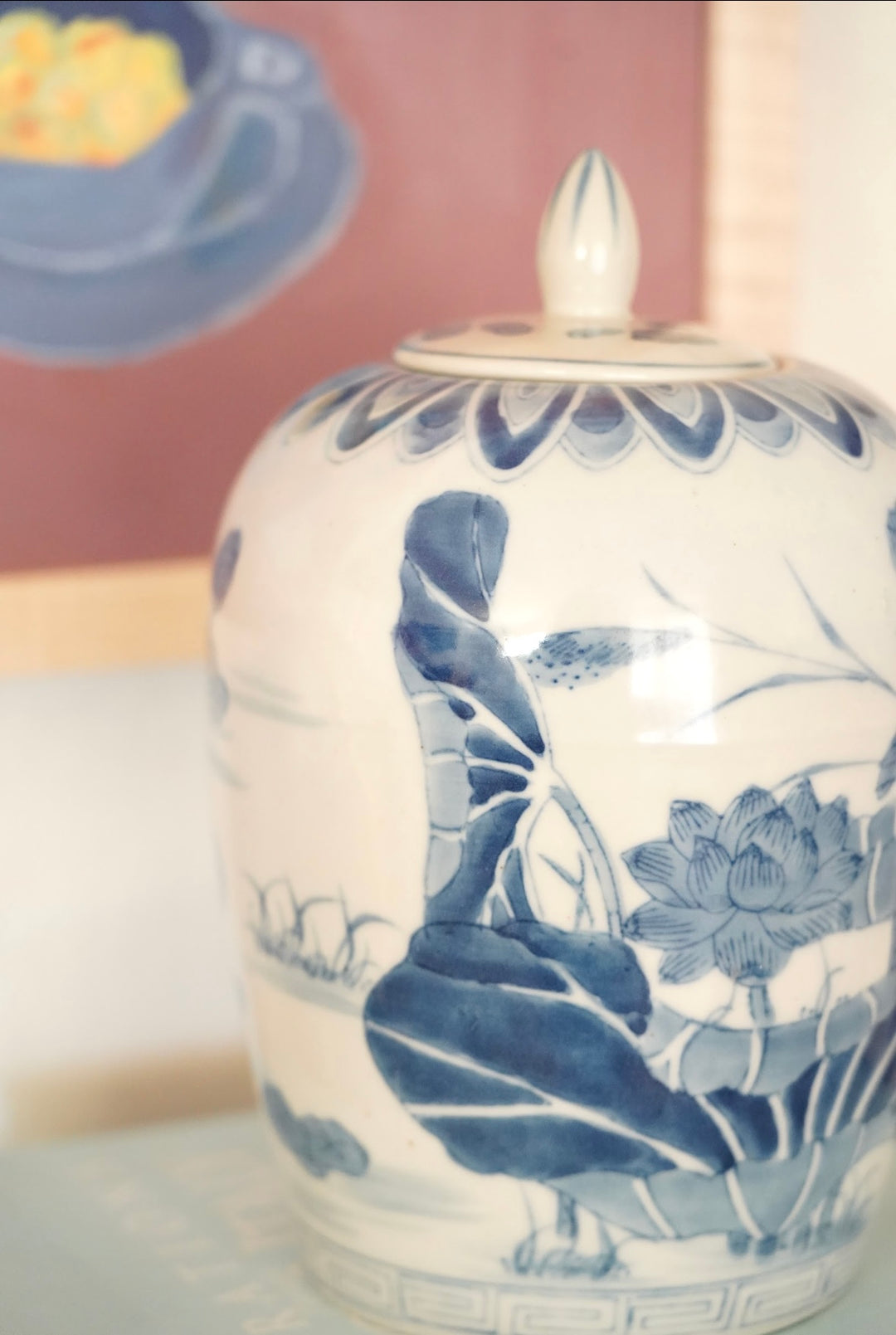 WATER LILY PORCELAIN JAR