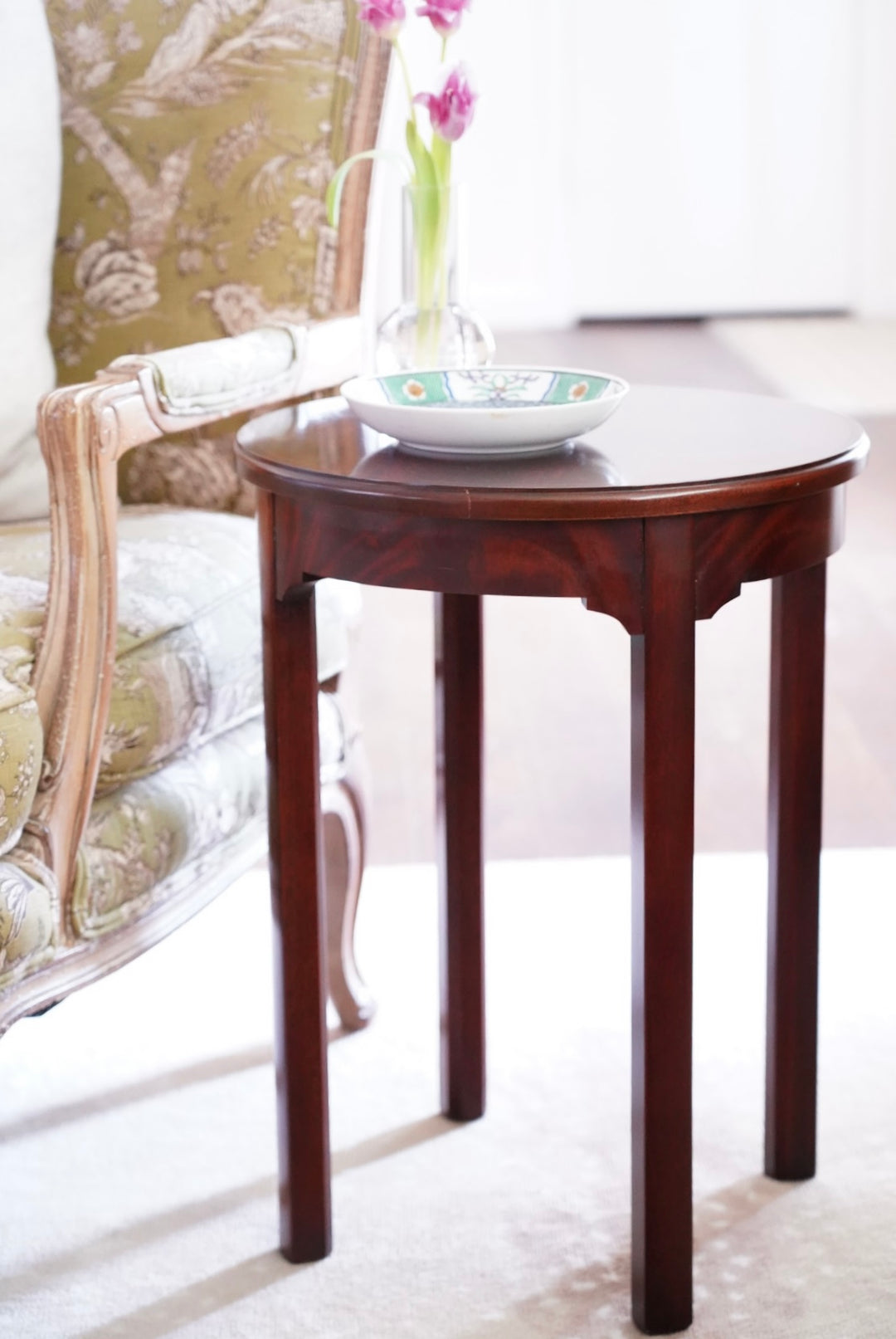 ROUND INLAY SIDE TABLE