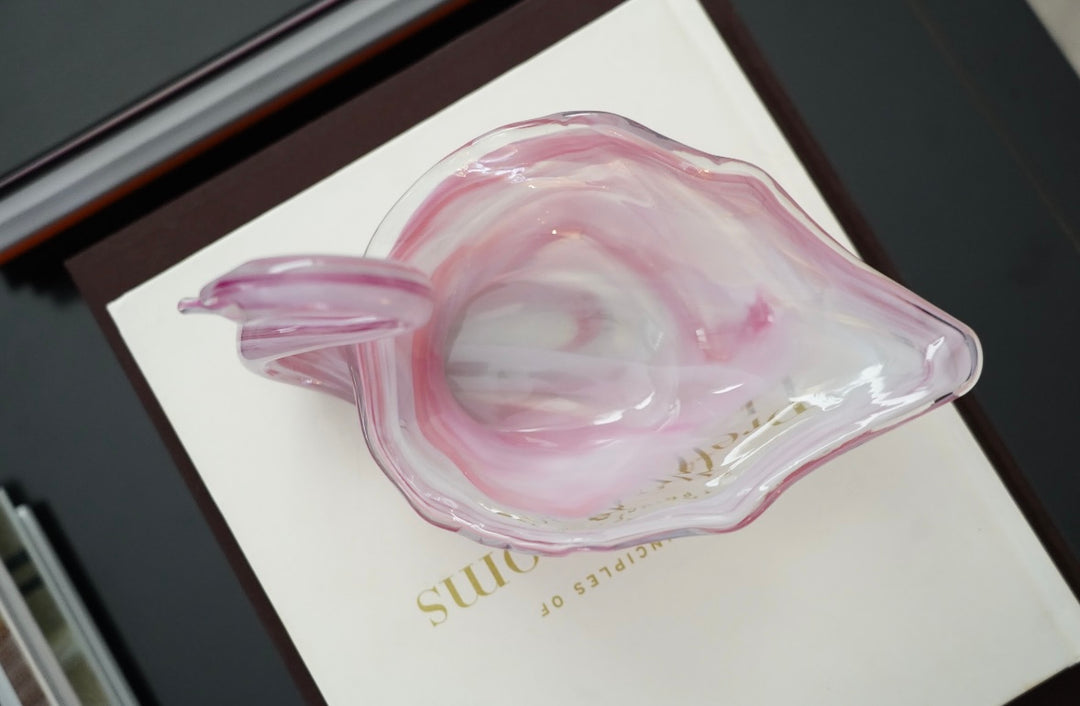 HAND BLOWN PINK GLASS SWAN