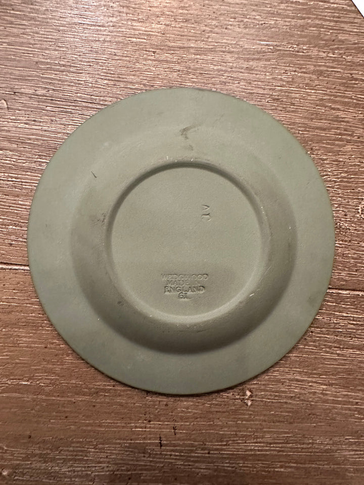 VINTAGE WEDGWOOD JASPERWARE GREEN ASHTRAY