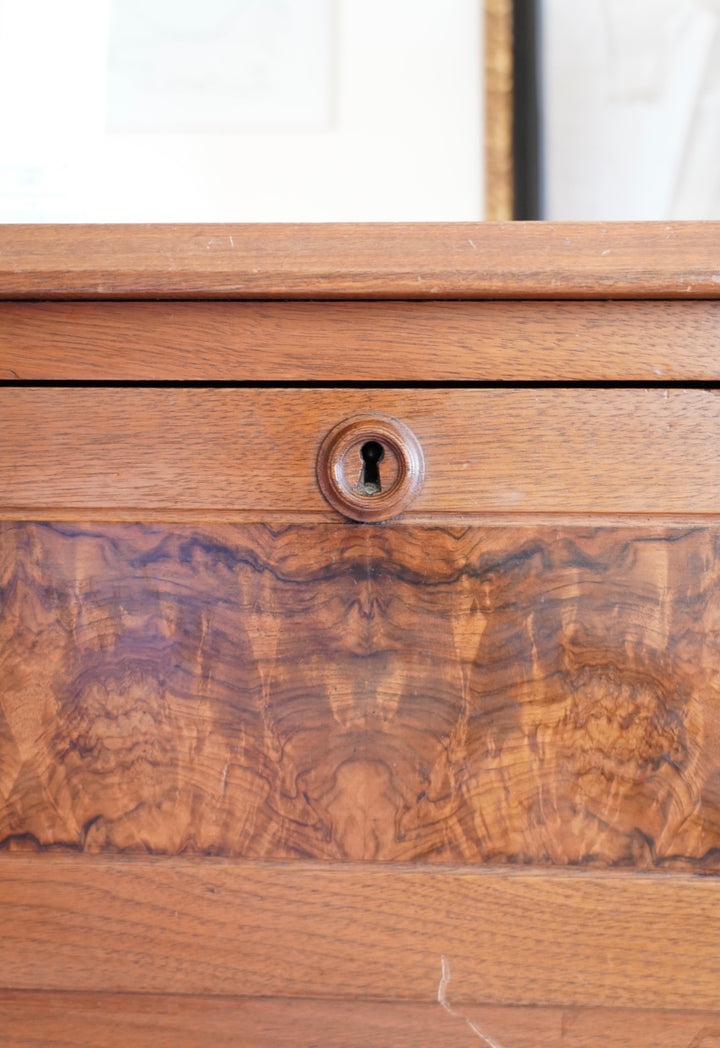 VINTAGE WALNUT CHEST OF DRAWERS WITH BURL WOOD