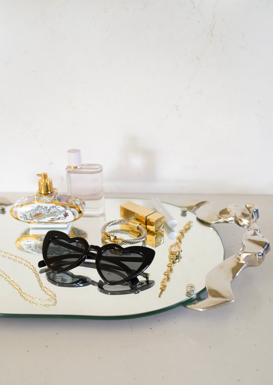 VINTAGE RIBBON TRAY