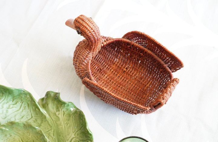 VINTAGE WICKER DUCK BASKET